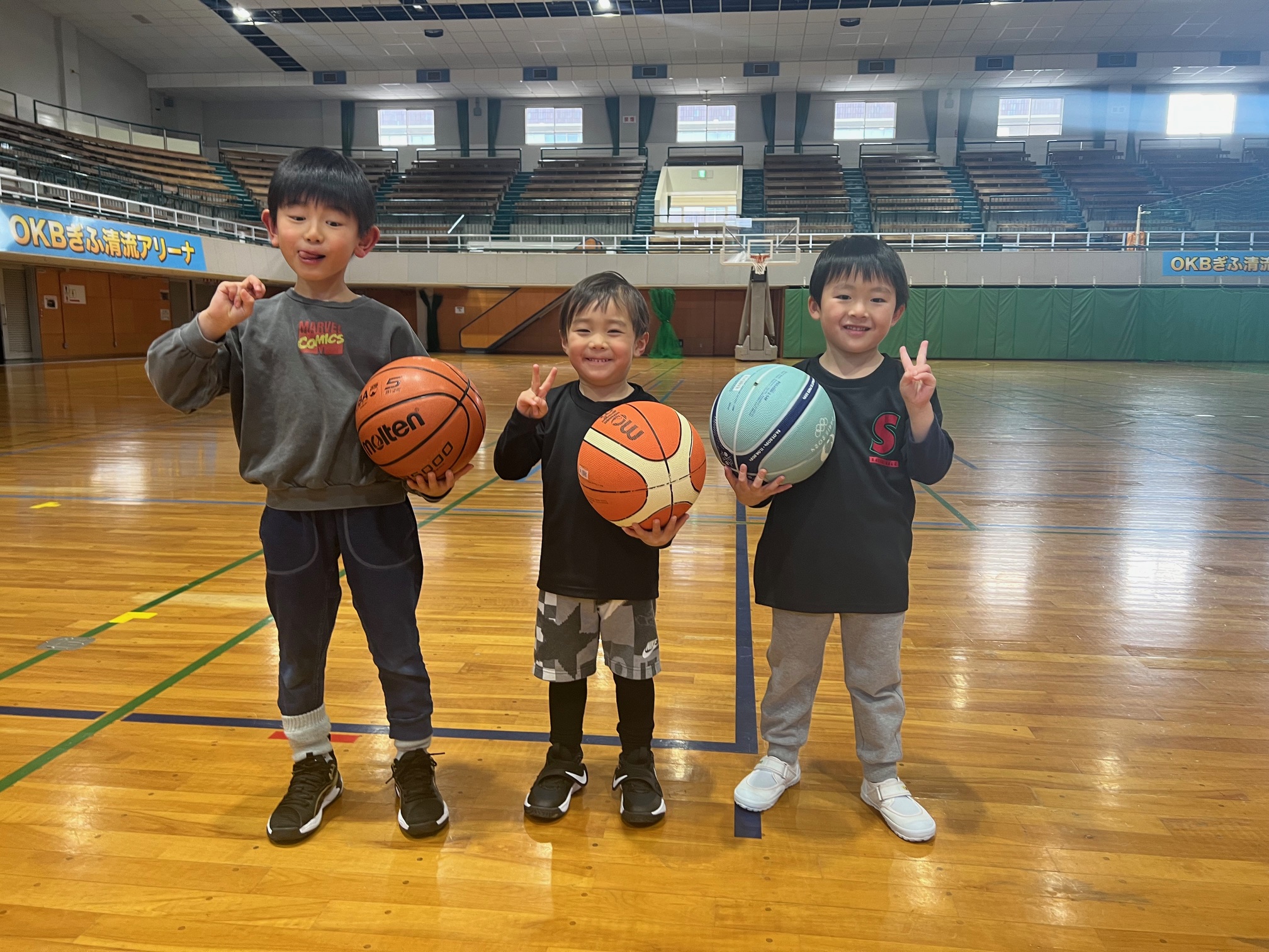 子ども向け　レッスンイメージ　バスケットボール