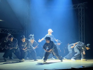 中級クラスのステージ