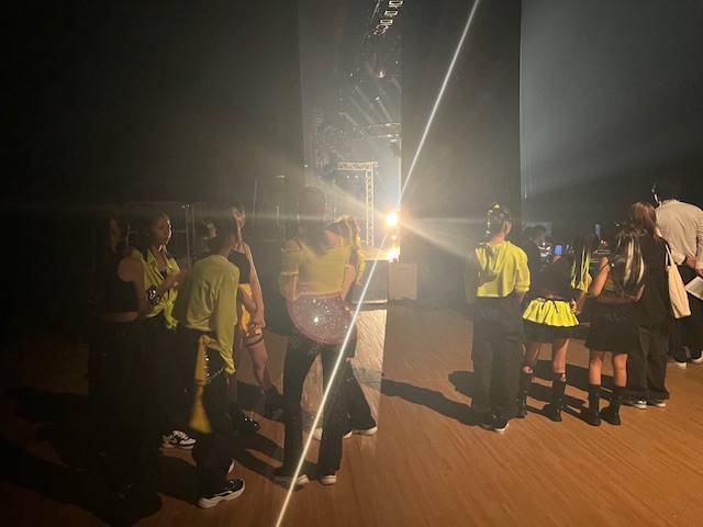 ステージ裏の様子