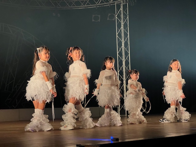 ダンスパフォーマンスの様子