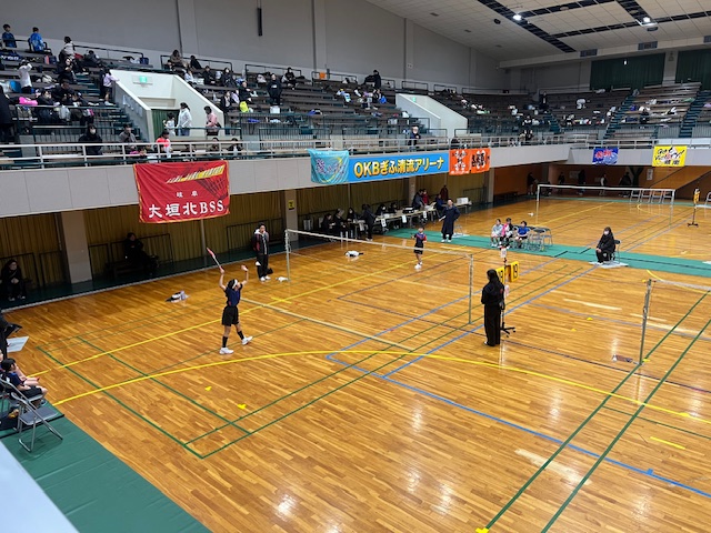 バドミントン試合の様子