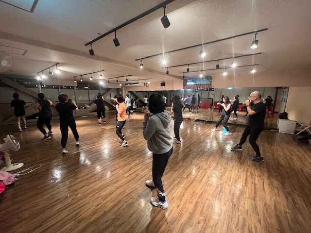 ボディコンバットレッスン風景