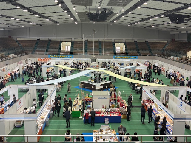 食品展示会の様子